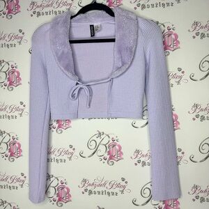 Divided cardigan faux fur collar trim soft cozy tie ribbon lilac purple cute
